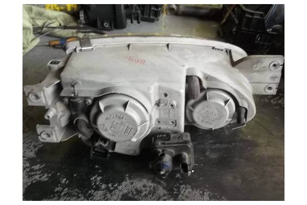 Recambio de faro delantero izquierdo para hyundai coupe (j2) 1.6 16v referencia OEM IAM 9210327060  