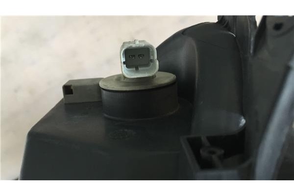 Recambio de faro delantero izquierdo para citroen xsara picasso 1.6 referencia OEM IAM 6204W0 2741364 6205W0 , CITROËN