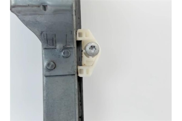 Recambio de mecanismo elevalunas delantero derecho para renault kangoo ii (f/kw0) referencia OEM IAM   