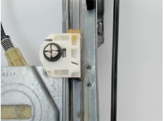 Recambio de mecanismo elevalunas delantero derecho para renault kangoo ii (f/kw0) referencia OEM IAM   