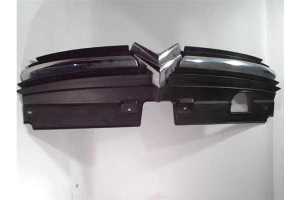 Recambio de rejilla capo para citroen c5 berlina 2.0 hdi exclusive referencia OEM IAM 9636751980 28857M 