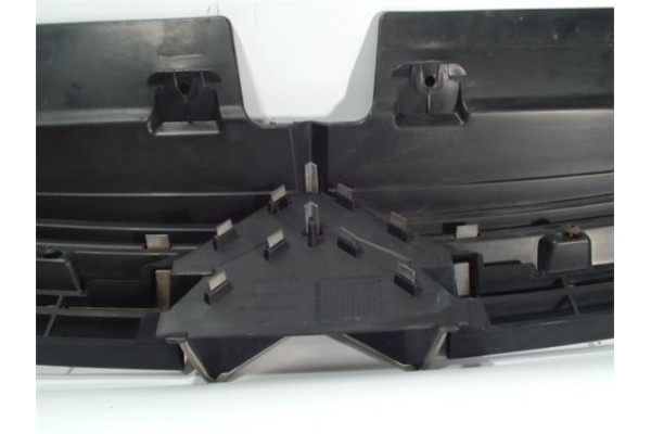 Recambio de rejilla capo para citroen c5 berlina 2.0 hdi exclusive referencia OEM IAM 9636751980 28857M 