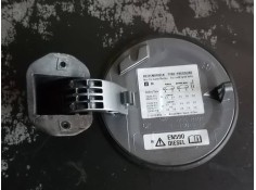 Recambio de tapa exterior combustible para opel vectra c berlina 1.9 cdti referencia OEM IAM 182898  
