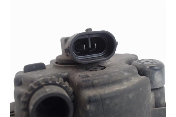 Recambio de faro antiniebla derecho para renault scenic ii (jm) referencia OEM IAM 8200074008 89202504 2N1115201AB , FORD | 1209