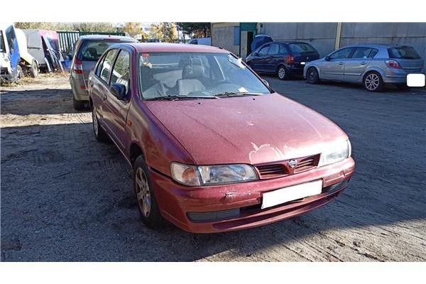 nissan almera (n15) del año 1997