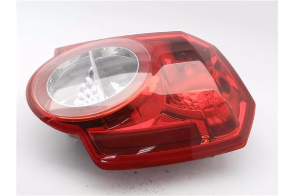 Recambio de piloto trasero derecho para chevrolet aveo berlina 1.2 ls referencia OEM IAM E132707  