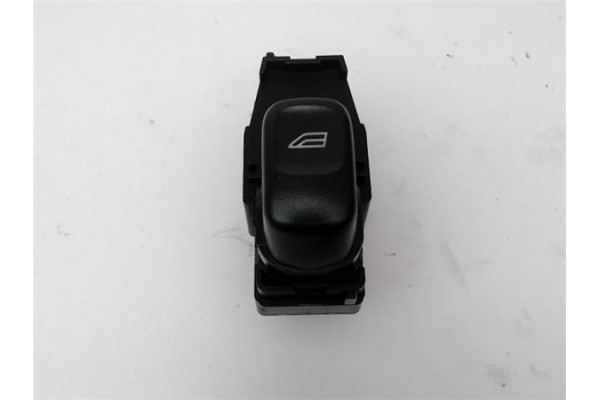 Recambio de mando elevalunas para volvo s60 berlina 2.4 referencia OEM IAM 30658696 55586 