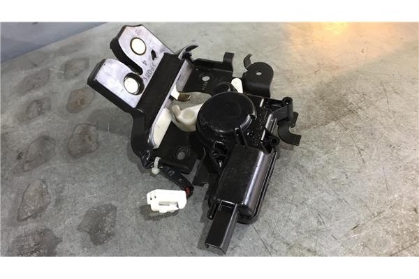 Recambio de cerradura porton para mazda 3 berlina (bk) 1.6 referencia OEM IAM BN8V56820  