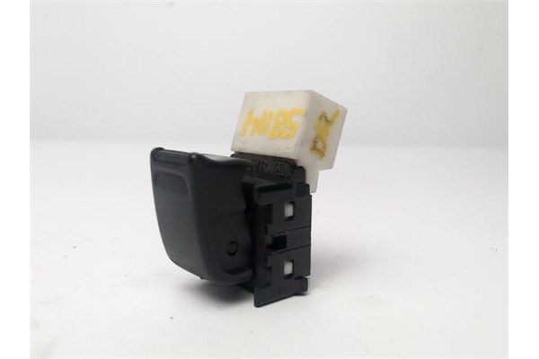 Recambio de mando elevalunas para opel agila 1.2 cosmo referencia OEM IAM 4701151 192552 
