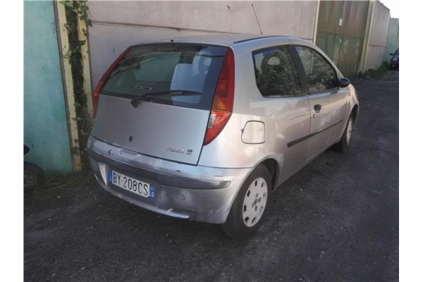 fiat i punto (176) berlina del año 2001