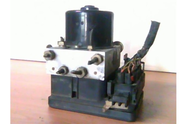 Recambio de nucleo abs para ford fiesta v (jh_, jd_) 1.4 tdci referencia OEM IAM 2S612M110CD D351437A0Z01 10020600164 1009600100