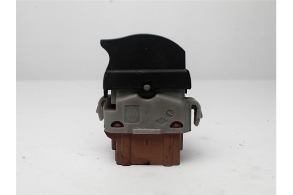 Recambio de mando elevalunas para renault master ii caja/chasis (ed/hd/ud) 2.5 d referencia OEM IAM 28082  