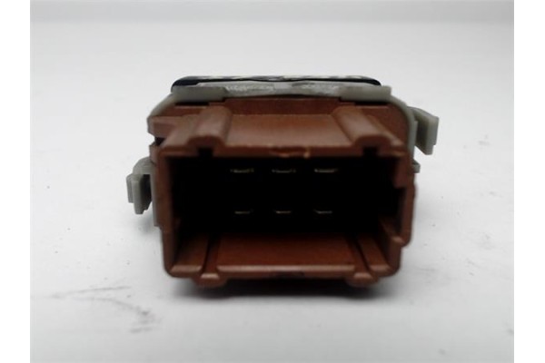 Recambio de mando elevalunas para renault master ii caja/chasis (ed/hd/ud) 2.5 d referencia OEM IAM 28082  