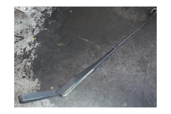 Recambio de brazo limpiaparabrisas delantero para ford mondeo iii (b5y) 1.8 16v referencia OEM IAM   