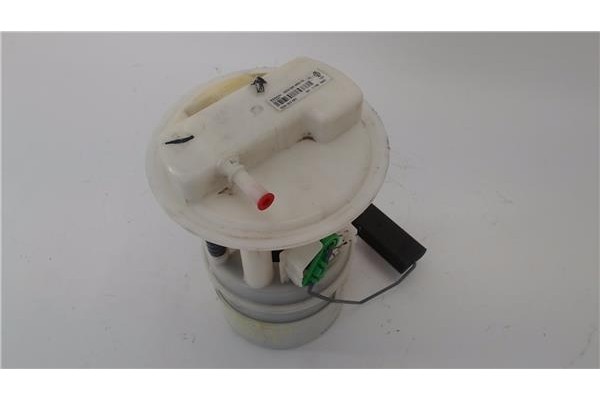 Recambio de bomba combustible para dacia sandero i 1.6 ambiance referencia OEM IAM 8200903683 172024388R 