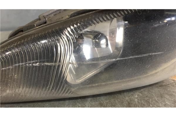 Recambio de faro antiniebla derecho para chrysler 300m lr 3.5 v6 referencia OEM IAM 4574826 46535 