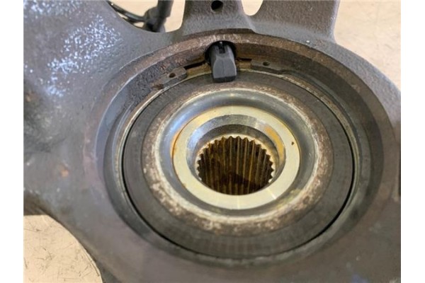 Recambio de mangueta delantero derecha para citroen jumpy 2.0 hdi 125 fap 27 l1h1 fugón referencia OEM IAM 364793 9403647938 940