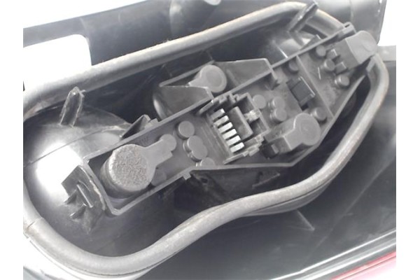 Recambio de piloto trasero izquierdo para renault laguna ii grandtour (kg0) 1.9 dci (kg0g) referencia OEM IAM 8200002471 2347 