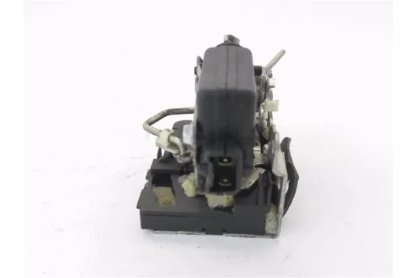 Recambio de cierre electromagnetico trasero derecho para dacia sandero i 1.6 ambiance referencia OEM IAM 8200735246  