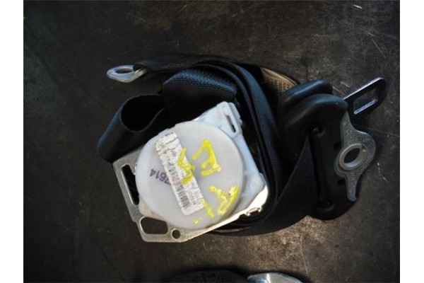 Recambio de juego cinturones delantero para toyota yaris (ksp9/scp9/nlp9)(2005) 1.3 vvt-i referencia OEM IAM   
