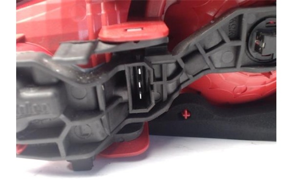 Recambio de piloto porton trasero izquierdo para seat leon (1p1) 1.9 tdi referencia OEM IAM 1P0945107E  