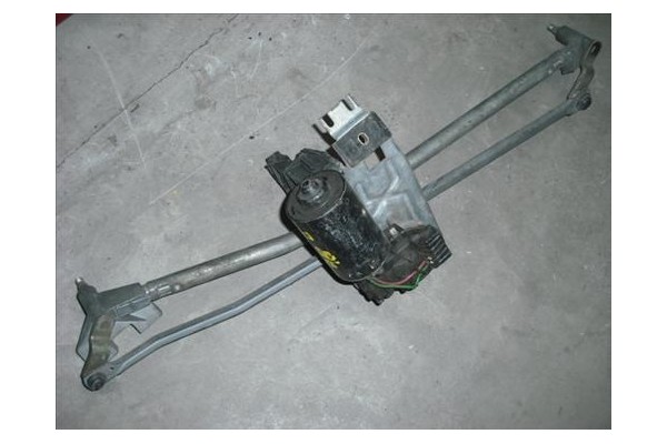 Recambio de motor limpiaparabrisas delantero para audi a6 berlina (4b2) 1.8 referencia OEM IAM  0 390 241 330 