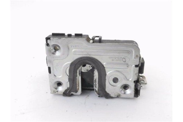 Recambio de cierre electromagnetico trasero izquierdo para dacia sandero i 1.6 ambiance referencia OEM IAM 8200735248  