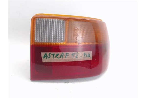 Recambio de piloto trasero derecho para opel astra f berlina referencia OEM IAM 394448  