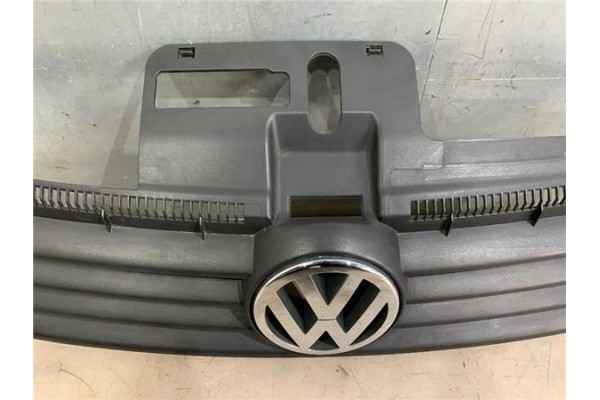 Recambio de rejilla paragolpes delantero para volkswagen polo iv (9n1) 1.4 16v referencia OEM IAM 6Q0853651C9B9  