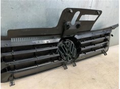 Recambio de rejilla paragolpes delantero para volkswagen polo iv (9n1) 1.4 16v referencia OEM IAM 6Q0853651C9B9  