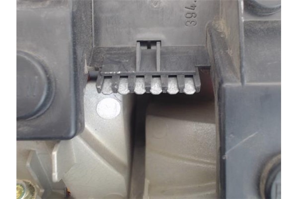 Recambio de piloto trasero derecho para opel astra f berlina referencia OEM IAM 394448  