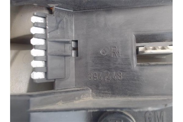 Recambio de piloto trasero derecho para opel astra f berlina referencia OEM IAM 394448  
