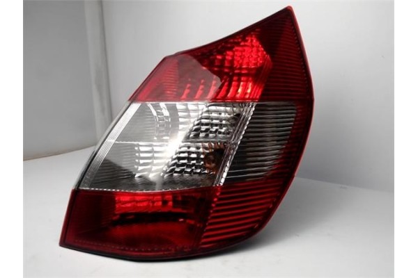 Recambio de piloto trasero derecho para renault scenic ii (jm) 1.5 dci (jm02, jm13) referencia OEM IAM 8200073237  