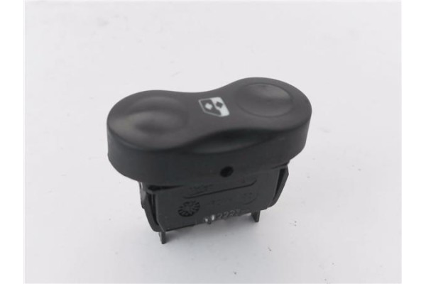 Recambio de mando elevalunas delantero izquierdo para dacia sandero i 1.6 ambiance referencia OEM IAM 8200108273 602227 