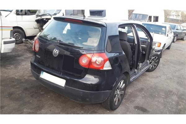 volkswagen golf v berlina (1k1)(2003) del año 