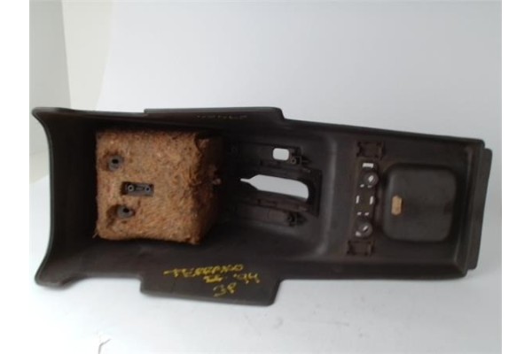 Recambio de consola para nissan terrano ii (r20) referencia OEM IAM 969100F010   Recambio de consola para nissan terrano ii (r20) referencia OEM IAM 969100F010