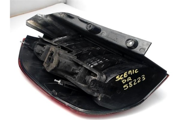 Recambio de piloto trasero derecho para renault scenic ii (jm) 1.5 dci (jm02, jm13) referencia OEM IAM 8200073237  