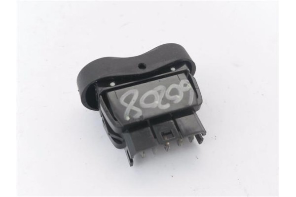 Recambio de mando elevalunas delantero izquierdo para dacia sandero i 1.6 ambiance referencia OEM IAM 8200108273 602227 