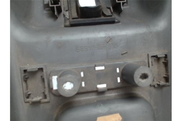 Recambio de consola para nissan terrano ii (r20) referencia OEM IAM 969100F010   Recambio de consola para nissan terrano ii (r20) referencia OEM IAM 969100F010