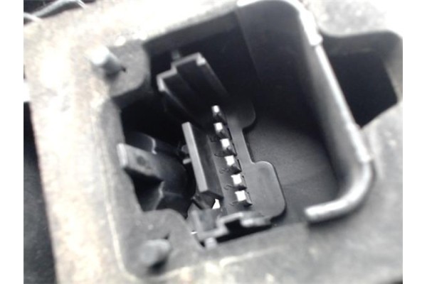 Recambio de piloto trasero derecho para renault scenic ii (jm) 1.5 dci (jm02, jm13) referencia OEM IAM 8200073237  