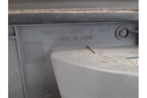 Recambio de piloto trasero izquierdo para opel calibra referencia OEM IAM 45172  