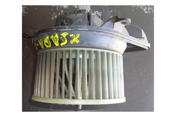 Recambio de motor calefaccion para citroen xsara berlina 2.0 hdi 109 referencia OEM IAM 740472133F 210681233F 