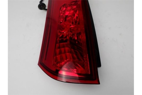 Recambio de piloto superior trasero izquierdo para kia ceed (ed) 1.6 concept referencia OEM IAM 92403-1H3  