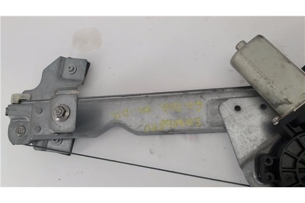 Recambio de mecanismo elevalunas delantero derecho para dacia sandero i 1.6 ambiance referencia OEM IAM 8200733825  