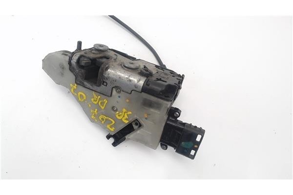 Recambio de cierre electromagnetico delantero derecho para peugeot 207 1.6 hdi referencia OEM IAM 9136W2  