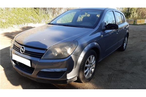 opel astra h berlina (2004) del año 