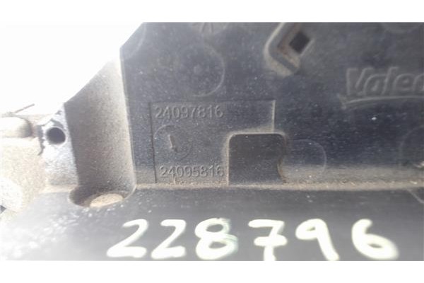 Recambio de cierre electromagnetico delantero derecho para peugeot 207 1.6 hdi referencia OEM IAM 9136W2  