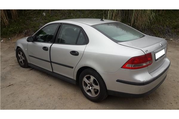 saab 9-3 berlina del año 2003