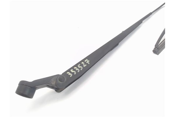 Recambio de brazo limpiaparabrisas delantero derecho para suzuki swift iii (sg) 1.3 referencia OEM IAM 3833062J00 3831062J00 