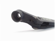 Recambio de brazo limpiaparabrisas delantero derecho para suzuki swift iii (sg) 1.3 referencia OEM IAM 3833062J00 3831062J00 